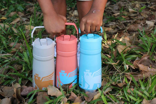 As melhores garrafas infantis para garantir a hidratação dos pequenos