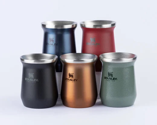 Chimarrão quente até o ronco da cuia: 3 razões para investir na cuia térmica Stanley