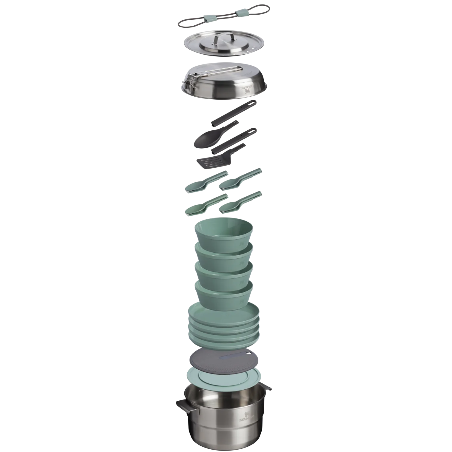 Conjunto de utensílios de cozinha empilhados verticalmente. Inclui tampa de panela de aço inoxidável com alça de silicone, panela de aço inoxidável, espátula e colher com cabos escuros, quatro talheres de cabo verde, quatro tigelas verdes, quatro pratos verdes, descanso de panela cinza e panela de aço inoxidável com alças pretas.