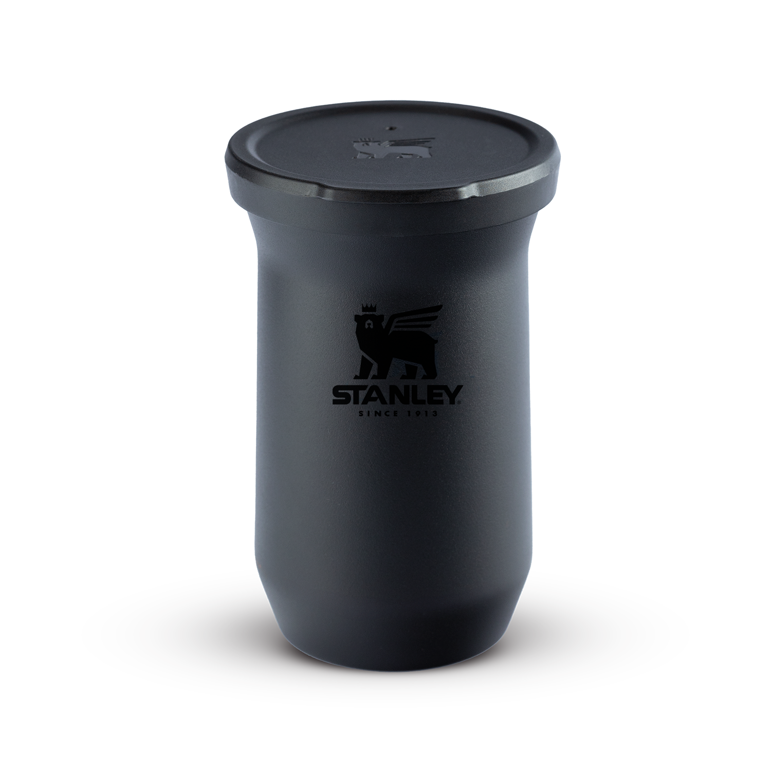 Copo térmico preto fosco com tampa.