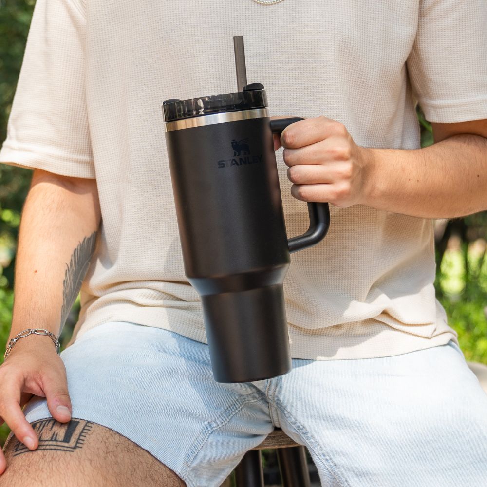 Copo Quencher Black 2.0 Stanley | 1.18L